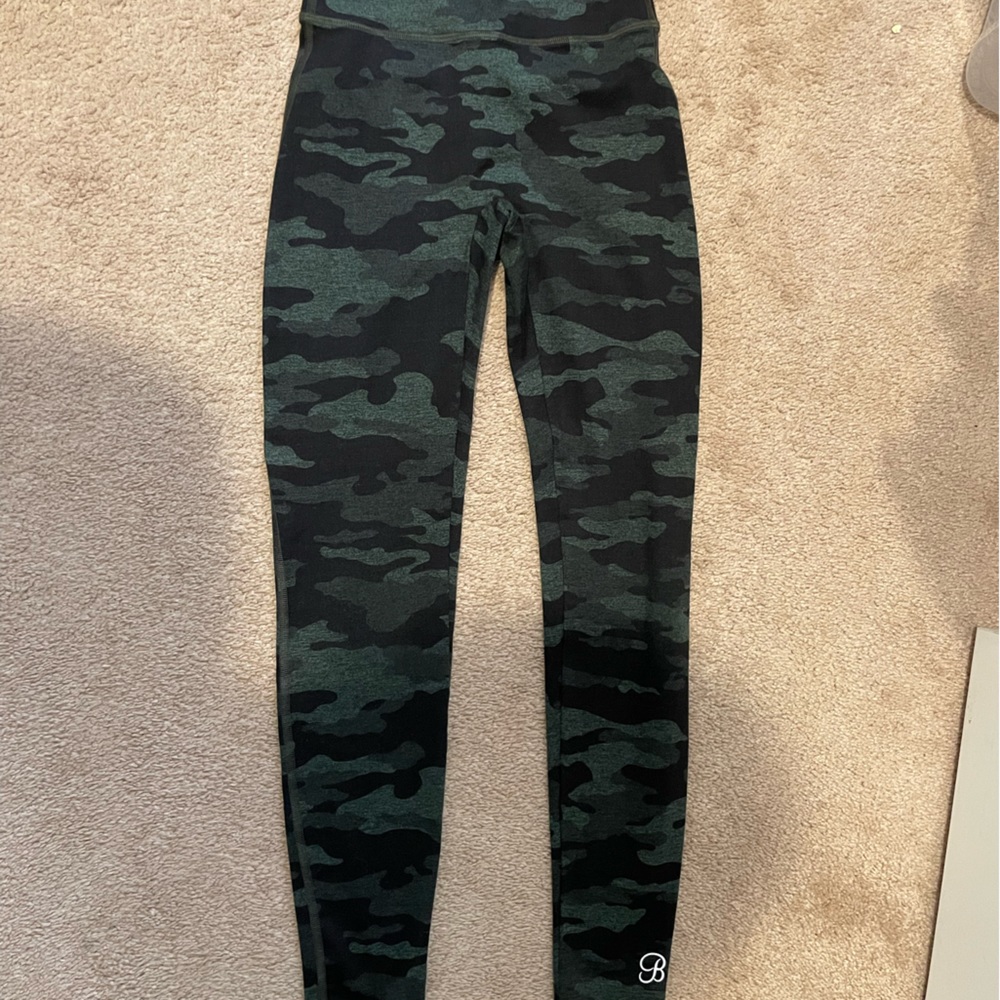 Bombshell Camo Leggings
